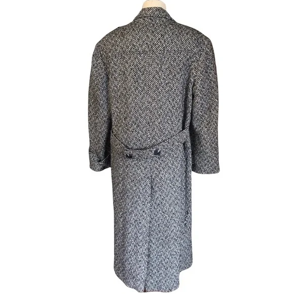 Vintage black and white oversized tweed coat